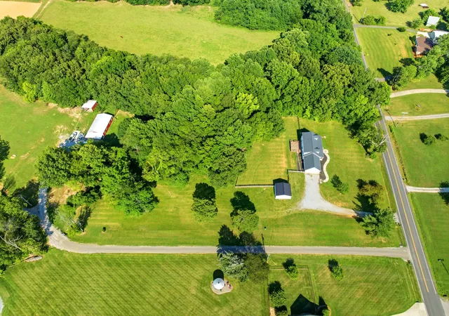 Photo 1 of Manufactured home for sale at 3434 Kinneys Rd, Cedar Hill, TN 37032 | MLS# 3253455 | Listing updated on 2026-10-27