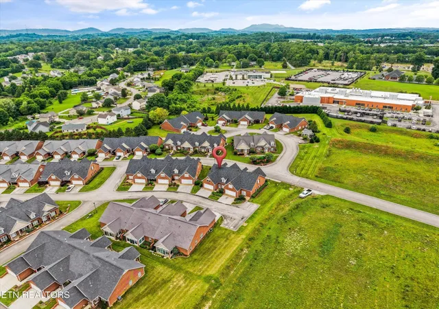 2nd image of 1710 Wisteria Vw Wy, Knoxville, TN 37914