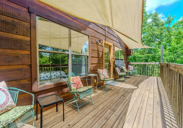 Photo 3 of Single family home for sale at 3517 Sand Ridge Way, Pigeon Forge, TN 37863 | MLS# 3278290 | Listing updated on 2026-09-17