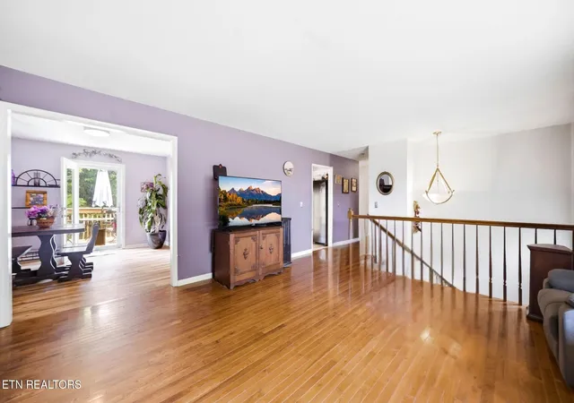 3rd image of 236 Royal Dr, Kingsport, TN 37663 | MLS# 3234349