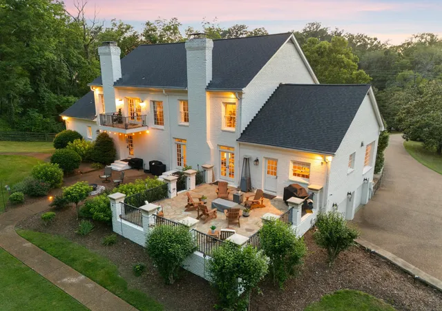 Photo 3 of Single family home for sale at 5360 Hillsboro Pike, Nashville, TN 37215 | MLS# 3248212 | Listing updated on 2026-07-12