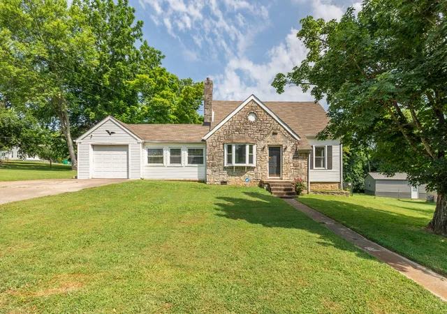 Homes for sale in Lewisburg, TN | 764 Maple St, Lewisburg, TN 37091 | MLS# 3264317