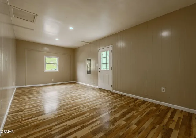 5th image of 910 Lloyd Street, Morristown, TN 37814 | MLS# 3278242