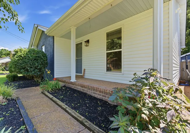 Photo 3 of Single family home for sale at 3056 Reelfoot Dr, Nashville, TN 37214 | MLS# 3242031 | Listing updated on 2026-09-03
