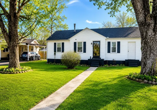 1st image of 130 Anderson Dr, Tullahoma, TN 37388 | MLS# 3242687