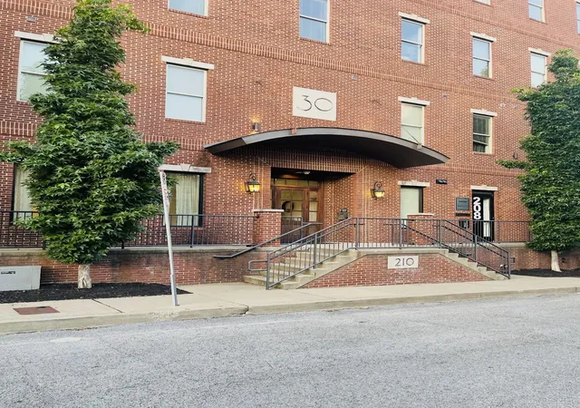 Photo 3 of Single family home for sale at 210 30th Avenue N #201, Nashville, TN 37203 | MLS# 3239935 | Listing updated on 2026-07-21