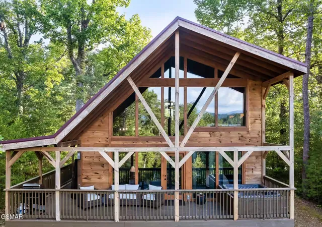 1st image of 4225 Dollys Dr, Sevierville, TN 37876 | MLS# 3282633