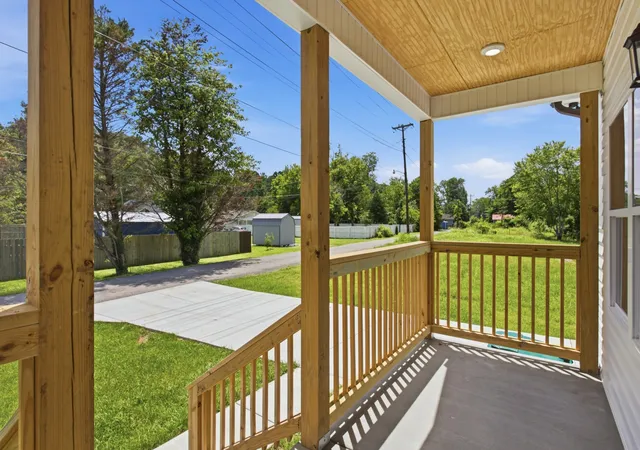 Homes for sale in Waverly, TN | 209 Armstrong St, Waverly, TN 37185 | MLS# 3246772