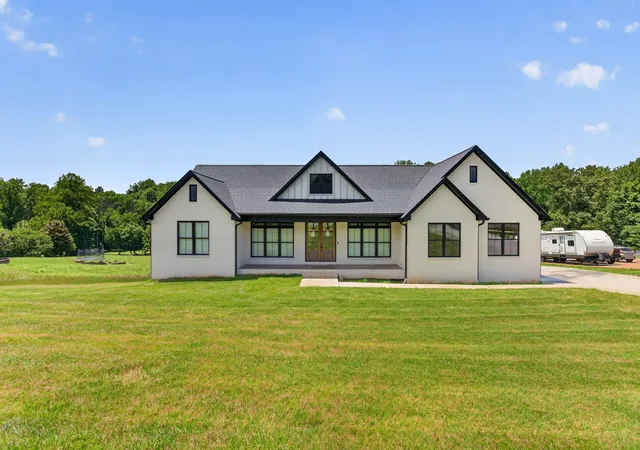 Photo 3 of Single family home for sale at 4413 Twin Creeks Dr, Cookeville, TN 38506 | MLS# 3234842 | Listing updated on 2026-06-11