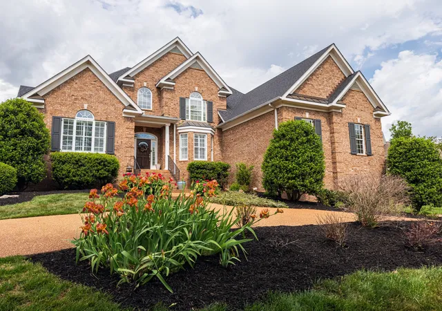 Photo 1 of Single family home for sale at 2935 Mclemore Cir, Franklin, TN 37064 | MLS# 3239796 | Listing updated on 2026-08-20