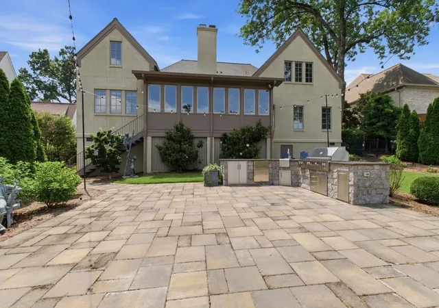 Photo 3 of Mansion for sale at 4022 Sneed Rd, Nashville, TN 37215 | MLS# 3239832 | Listing updated on 2026-09-04