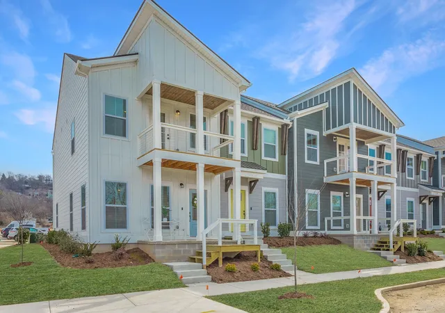 Photo 2 of Townhouse for sale at 1590 S Watkins St, Chattanooga, TN 37404 | MLS# 3234848 | Listing updated on 2026-06-17
