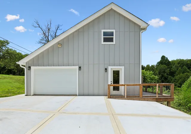 Photo 4 of Single family home for sale at 1124 Dale Ridge Rd, Dowelltown, TN 37059 | MLS# 3271058 | Listing updated on 2026-09-13