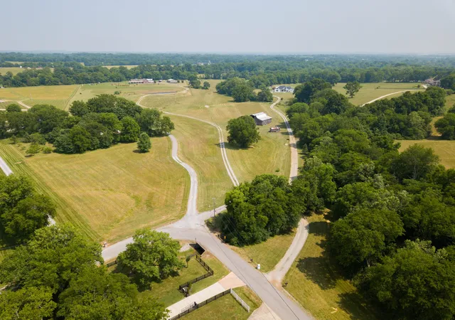 1st image of 1003b Franklin Rd, Gallatin, TN 37066 | MLS# 3241931