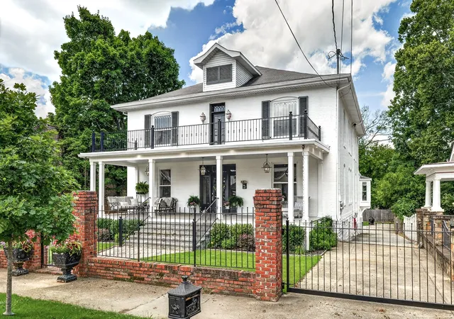 3rd image of 206 Main Ave N, Fayetteville, TN 37334 | MLS# 3243209