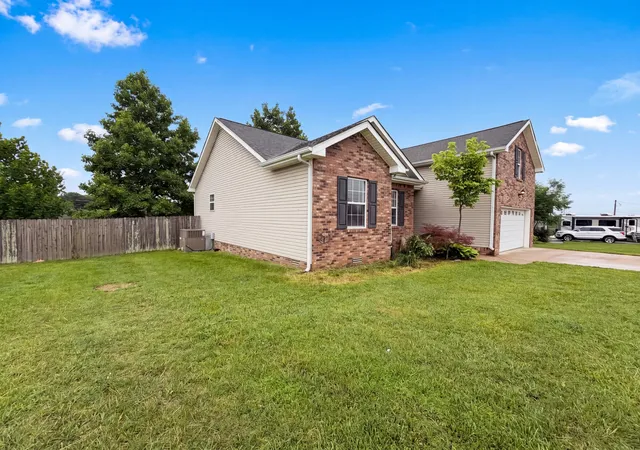Photo 2 of Single family home for sale at 245 Harold Dr, Clarksville, TN 37040 | MLS# 3239965 | Listing updated on 2026-10-29