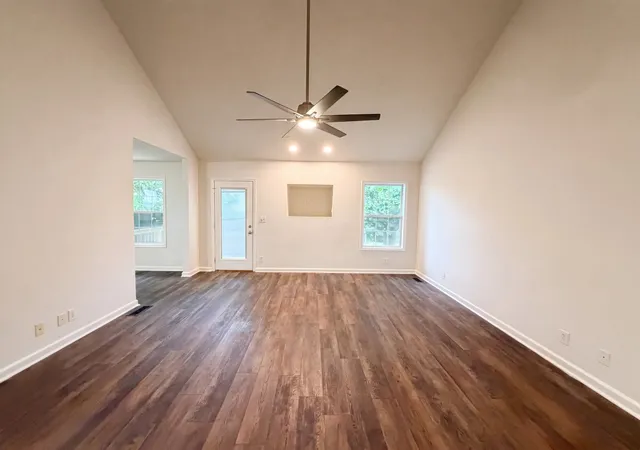 Photo 3 of Single family home for sale at 245 Harold Dr, Clarksville, TN 37040 | MLS# 3239965 | Listing updated on 2026-10-29