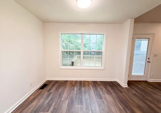 Photo 4 of Single family home for sale at 245 Harold Dr, Clarksville, TN 37040 | MLS# 3239965 | Listing updated on 2026-10-29