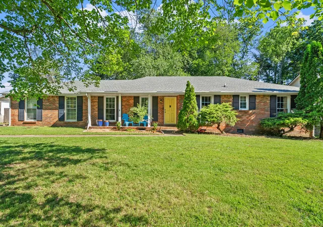 2nd image of 1534 Armistead Dr, Clarksville, TN 37042 | MLS# 3245923