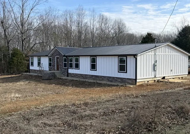 Homes for sale in Bon Aqua, TN | 10831 Missionary Ridge Rd, Bon Aqua, TN 37025 | MLS# 3242171