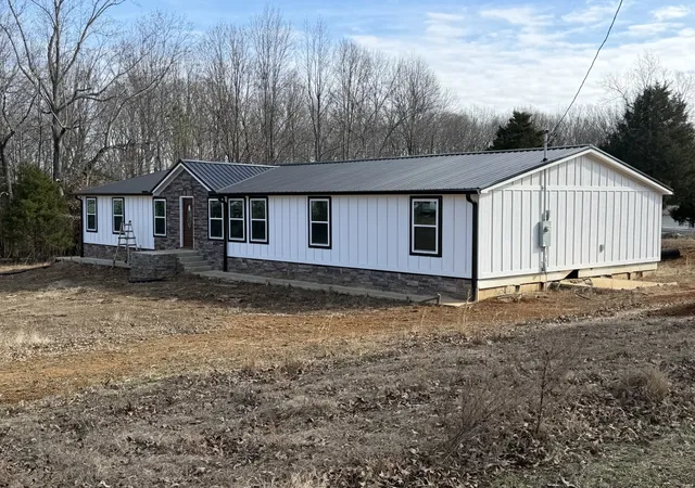 Homes for sale in Bon Aqua, TN | 10831 Missionary Ridge Rd, Bon Aqua, TN 37025 | MLS# 3242171