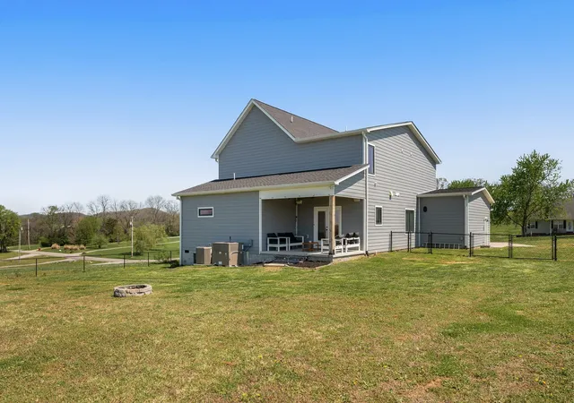Homes for sale in Castalian Springs, TN | 1141 Littleton Ranch Rd, Castalian Springs, TN 37031 | MLS# 3239969