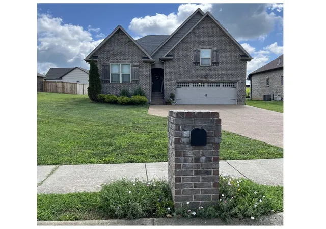 2nd image of 105 Grayson Ln, White House, TN 37188 | MLS# 3239744