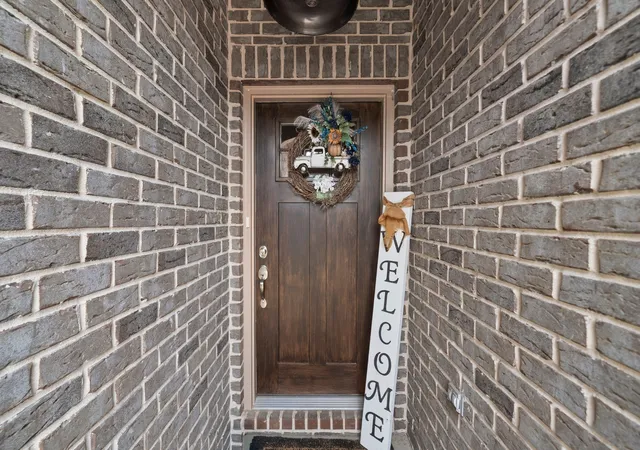 Photo 3 of Sale Pending at 105 Grayson Ln, White House, TN 37188 | MLS# 3239744 | Listing updated on 2026-08-20