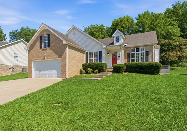 Photo 1 of Single family home for sale at 523 Turner Reynolds Ct, Clarksville, TN 37043 | MLS# 3245695 | Listing updated on 2026-09-21