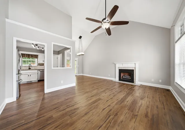 Photo 4 of Single family home for sale at 523 Turner Reynolds Ct, Clarksville, TN 37043 | MLS# 3245695 | Listing updated on 2026-09-21
