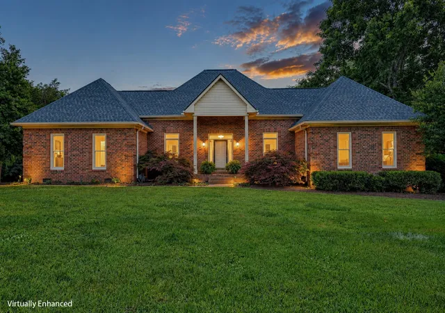 Homes for sale in Hendersonville, TN | 1135 Stirlingshire Dr, Hendersonville, TN 37075 | MLS# 3239806