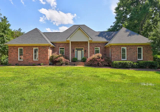 2nd image of 1135 Stirlingshire Dr, Hendersonville, TN 37075 | MLS# 3239806