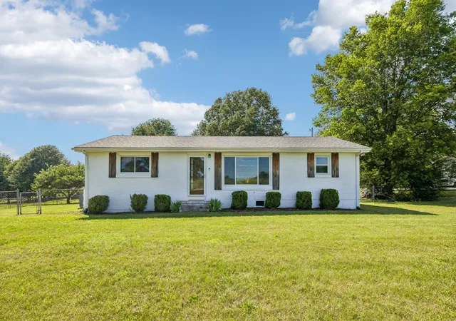 Homes for sale in Pleasant View, TN | 116 Ellis Dr, Pleasant View, TN 37146 | MLS# 3242293