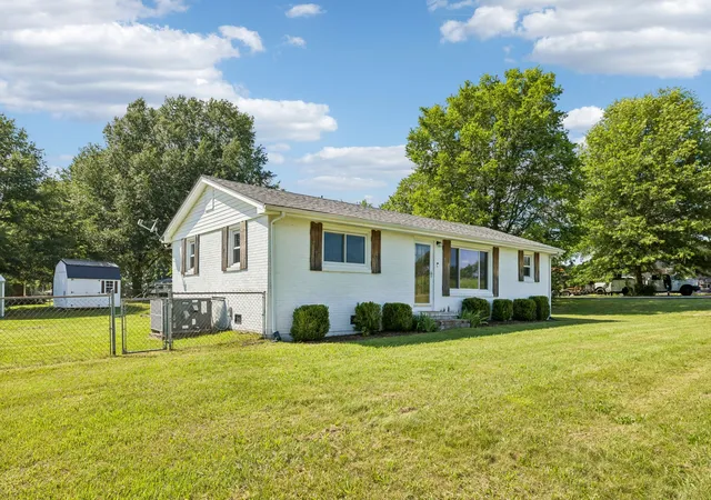 Homes for sale in Pleasant View, TN | 116 Ellis Dr, Pleasant View, TN 37146 | MLS# 3242293