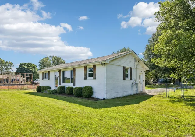 Homes for sale in Pleasant View, TN | 116 Ellis Dr, Pleasant View, TN 37146 | MLS# 3242293