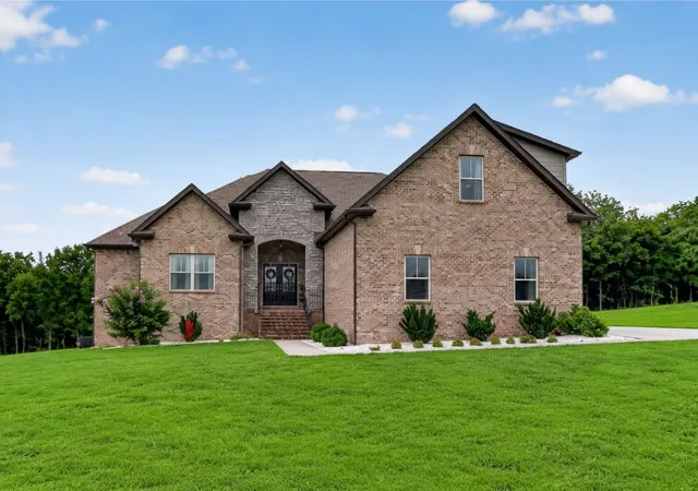 Homes for sale in Castalian Springs, TN | 1005 Hiltonwood Blvd, Castalian Springs, TN 37031 | MLS# 3239805