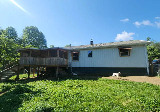 Homes for sale in Lancing, TN | 2888 Nashville Hwy, Lancing, TN 37770 | MLS# 3239827