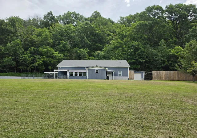 Homes for sale in Bradyville, TN | 448 Osage Ln, Bradyville, TN 37026 | MLS# 3243235