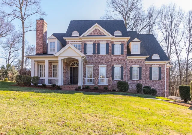 Photo 1 of Single family home for sale at 664 Ayrshire Cir, Franklin, TN 37064 | MLS# 3242149 | Listing updated on 2026-09-04