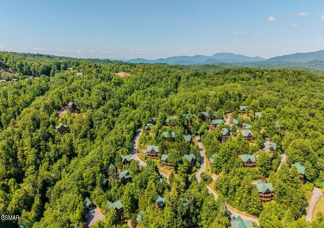 32nd image of 914 High Mountain Way, Gatlinburg, TN 37738 | MLS# 3278314