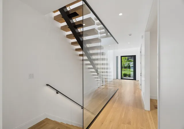 Photo 3 of Single family home for sale at 1076 Archer St, Nashville, TN 37203 | MLS# 3248342 | Listing updated on 2026-08-19