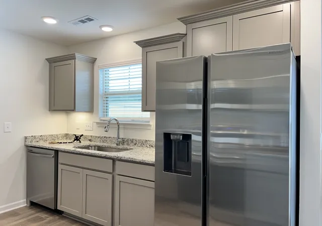 Photo 3 of Single family home for sale at 231 Republic St, Shelbyville, TN 37160 | MLS# 3239948 | Listing updated on 2026-06-12