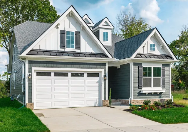2nd image of 221 Crown Gardens Ct, Hermitage, TN 37076 | MLS# 3239928