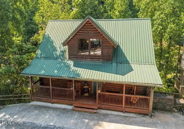 Photo 4 of Single family home for sale at 620 Chickasaw Gap Way, Pigeon Forge, TN 37863 | MLS# 3239922 | Listing updated on 2026-09-19