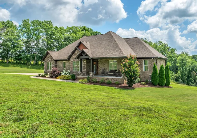 Homes for sale in Leoma, TN | 172 Tad Cir, Leoma, TN 38468 | MLS# 3242226