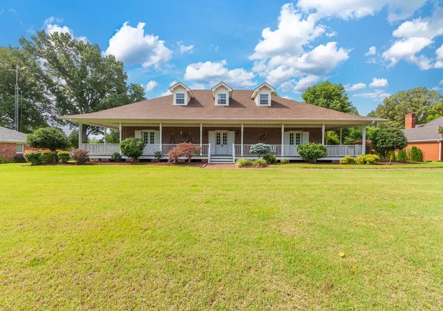 Homes for sale in Humboldt, TN | 2812 Chere Carol Rd, Humboldt, TN 38343 | MLS# 3241952