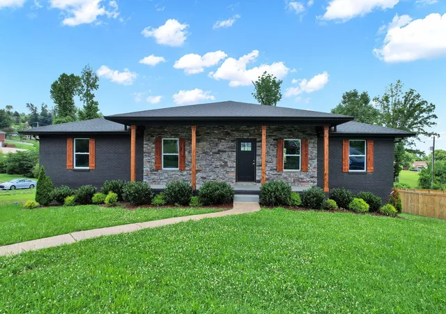 Single family home for sale at 8164 Holly Crst Dr, Chattanooga, TN 37421 | MLS# 3241941