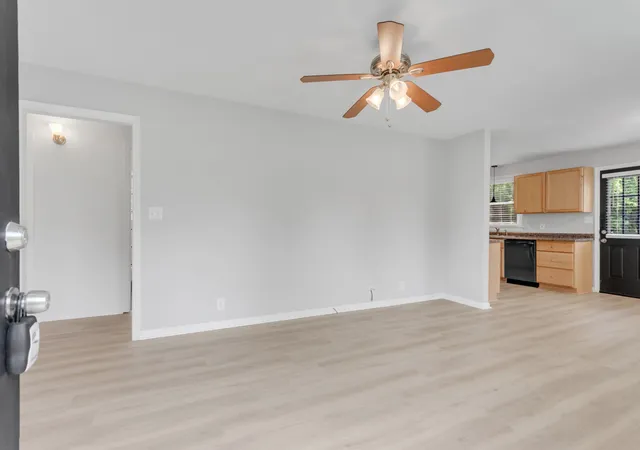 Photo 3 of Single family home for sale at 304 Lallemand Ct, Nashville, TN 37211 | MLS# 3246722 | Listing updated on 2026-08-19