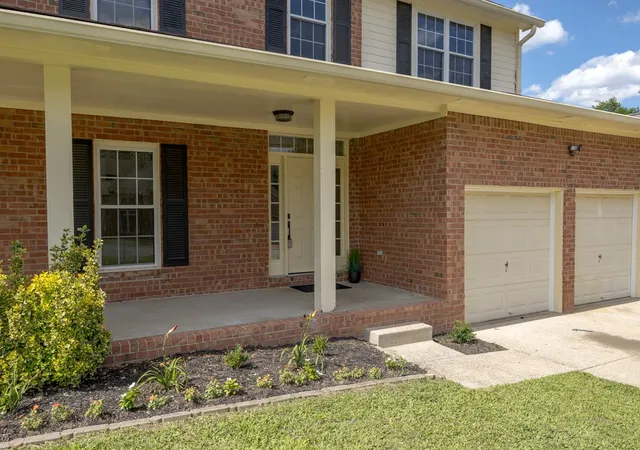 Homes for sale in Antioch, TN | 4972 Alexis Dr, Antioch, TN 37013 | MLS# 3247922