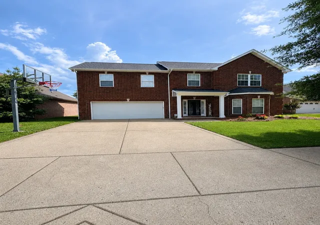 Homes for sale in Gallatin, TN | 809 W Sagewood Dr, Gallatin, TN 37066 | MLS# 3242004
